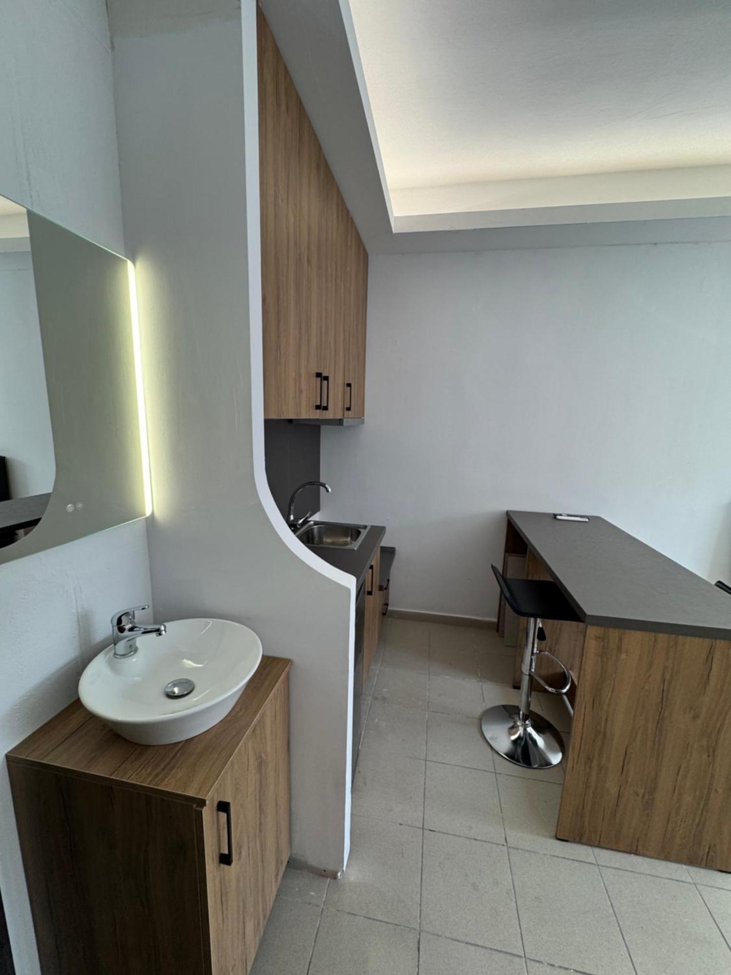 Central Apartment 6 Лариса Екстериор снимка