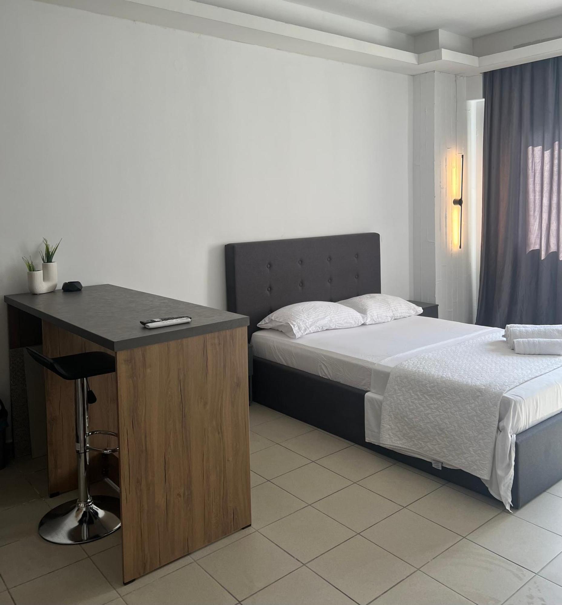 Central Apartment 6 Лариса Екстериор снимка